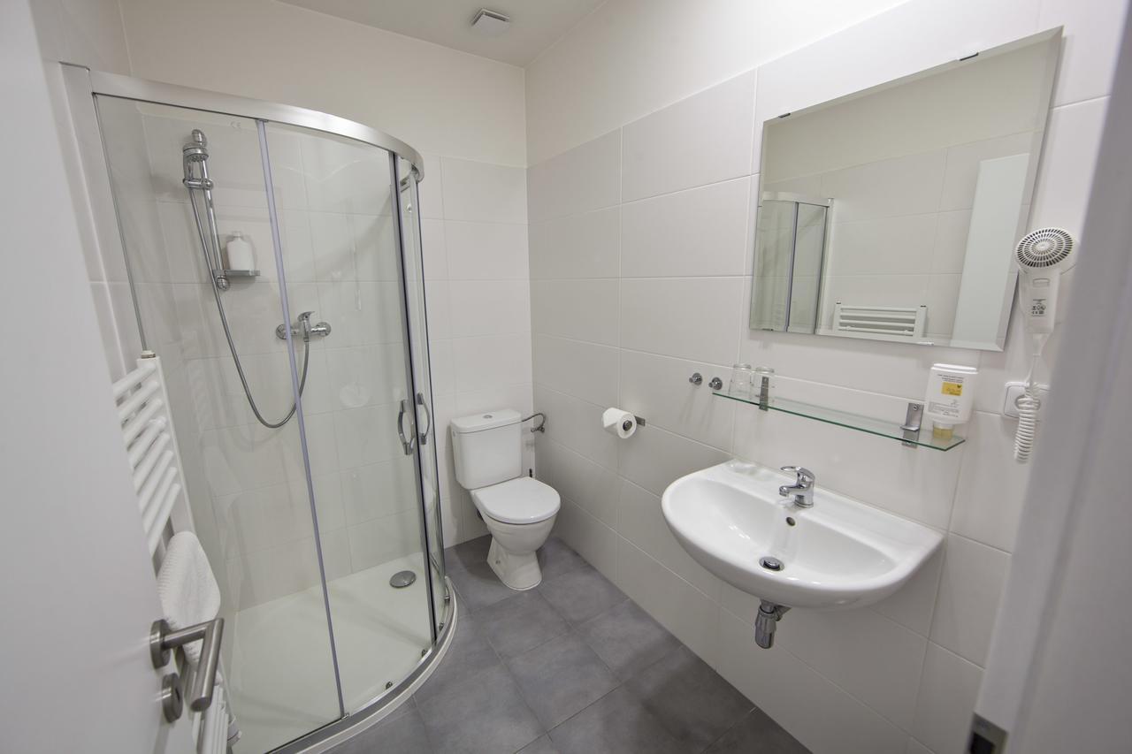 Rozmaryn Rooms & Apartments Rakovnik Bagian luar foto
