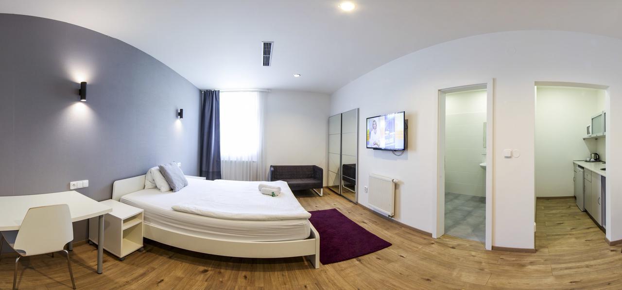 Rozmaryn Rooms & Apartments Rakovnik Bagian luar foto
